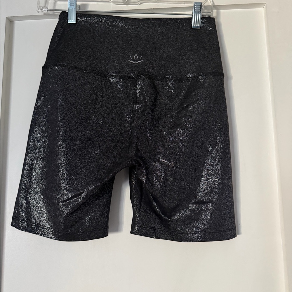 Beyond Yoga Twinkle High Waist Biker Shorts - Picture 3 of 4